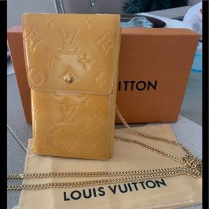 Authentic Louis Vuitton Vernis Walker